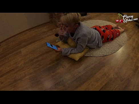 ❤️ Gekke blonde sûgje Enorme lul dy't derop sûgje en stuiterje - Anale seks ❌ Superseks op fy.hentaisun.ru ❌